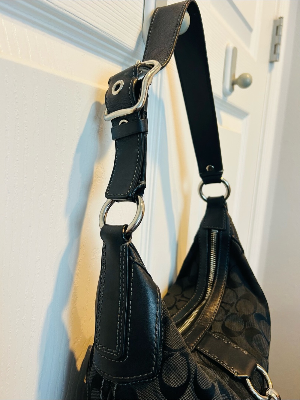 Vintage Coach Hampton Hobo Bag Black Canvas with Silver Hardware - Picture 3 of 6